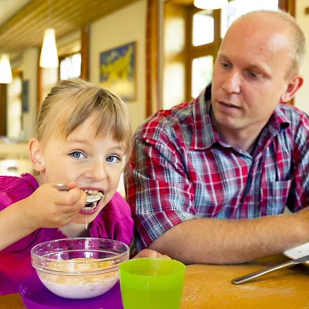 久亨合柏格贝希特斯加登酒店 旅馆 *